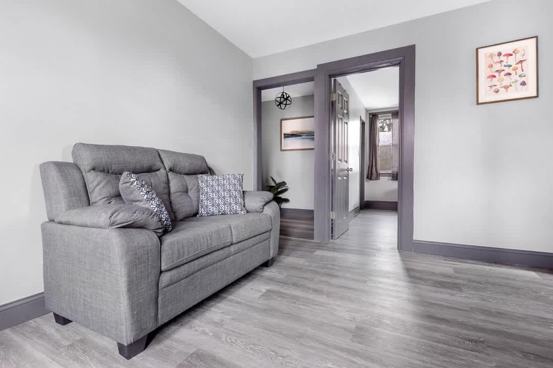 Comfortable 5br 2ba Near The Falls Niagara Falls