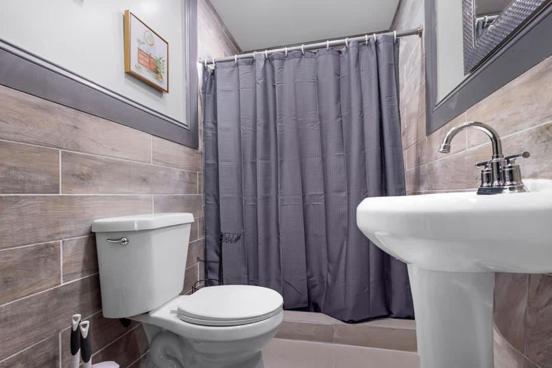 Comfortable 5br 2ba Near The Falls Holiday home *
